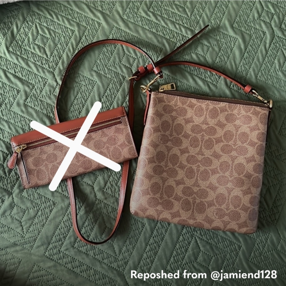 Coach shoulder bag only - Picture 2 of 3
